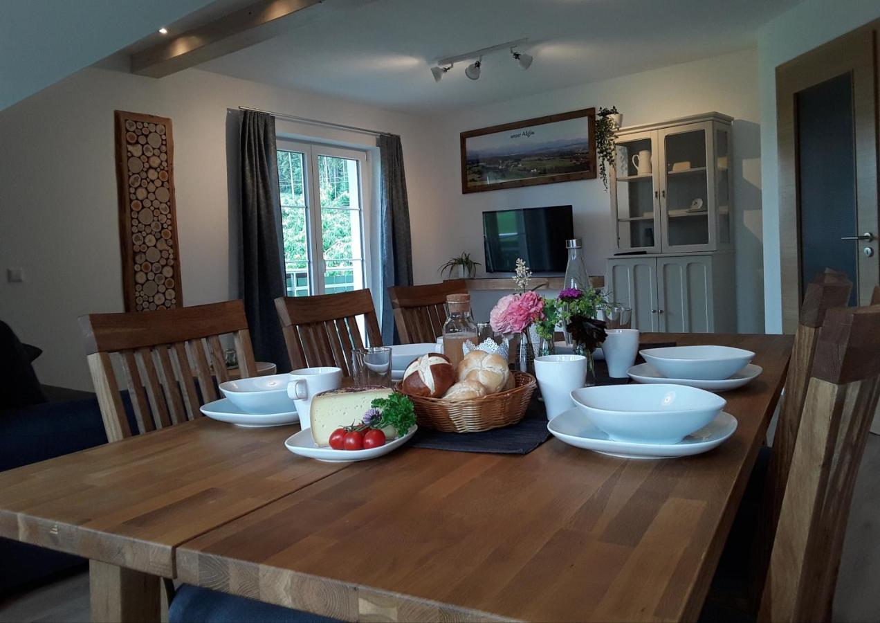 Rosenhof Bed & Breakfast อิสนี อิม อัลล์กอย ภายนอก รูปภาพ