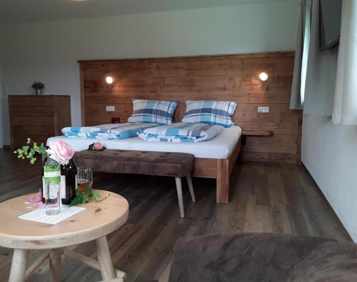 Rosenhof Bed & Breakfast อิสนี อิม อัลล์กอย ภายนอก รูปภาพ