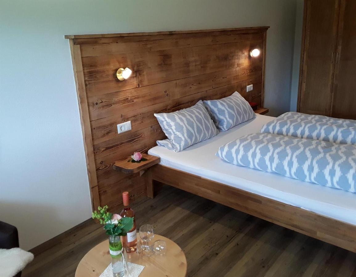 Rosenhof Bed & Breakfast อิสนี อิม อัลล์กอย ภายนอก รูปภาพ