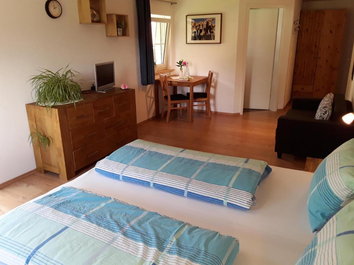 Rosenhof Bed & Breakfast อิสนี อิม อัลล์กอย ภายนอก รูปภาพ